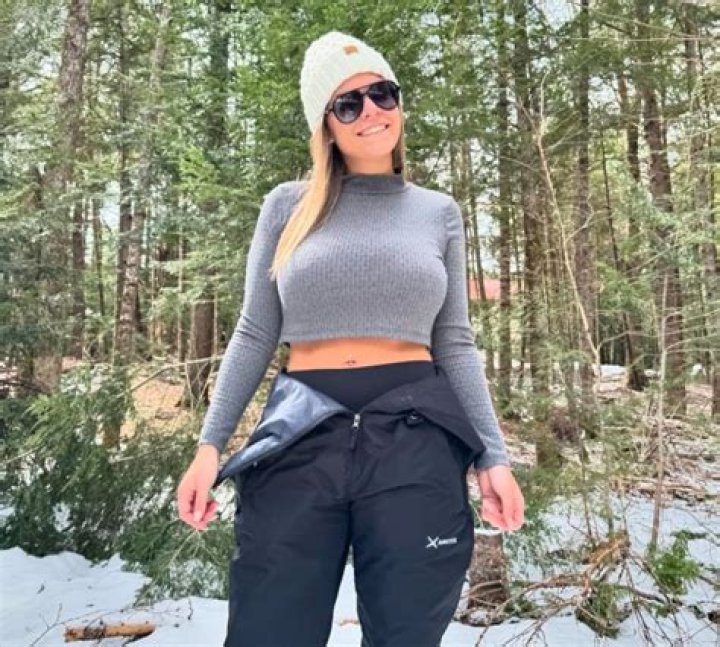 Avery Leigh Video: Exploring the Rising Star's Journey and Impact