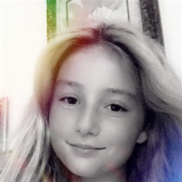 Elisabeta Plourde: A Rising Star in the World of Entertainment