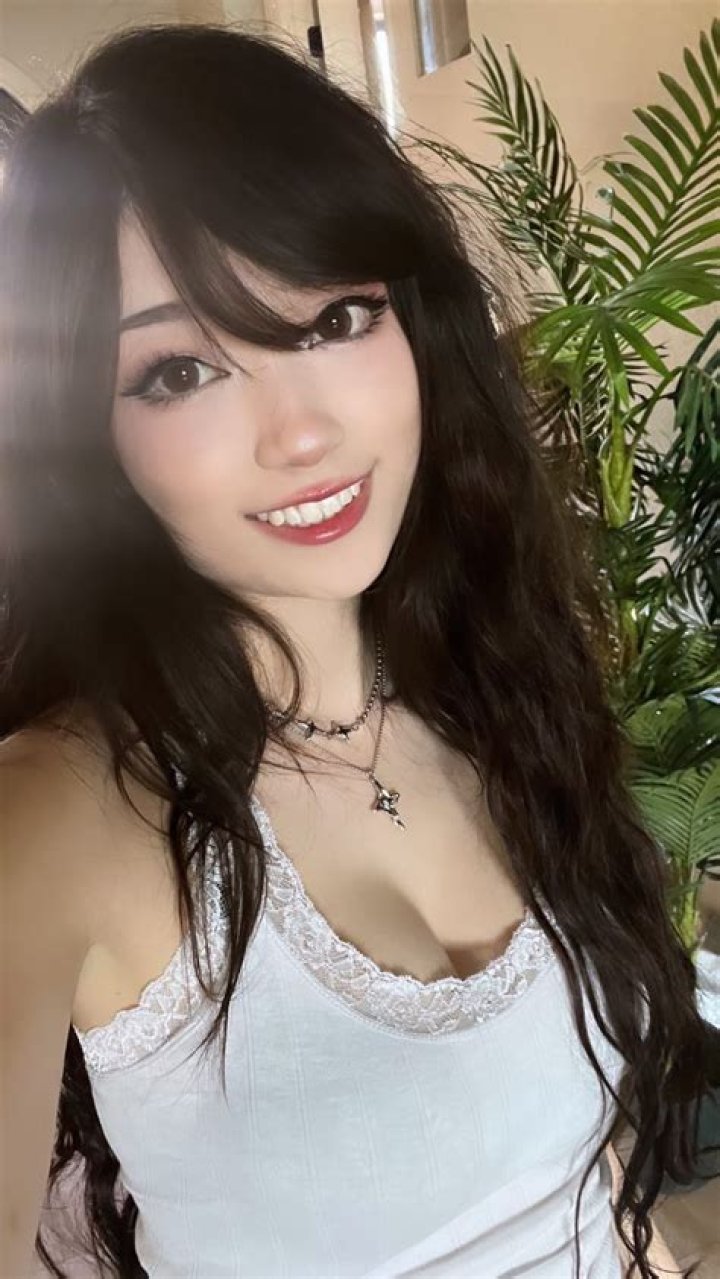 Unveiling the Mystery: Emiru Nude Leaks and Their Impact