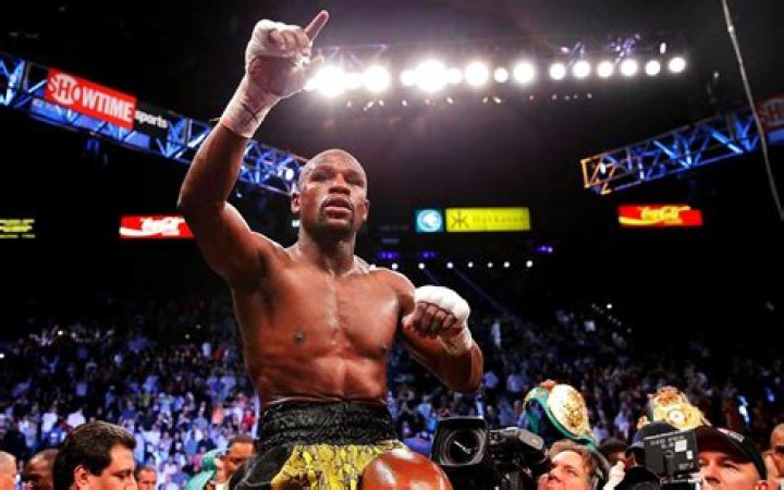 Floyd Mayweather: The Undefeated Boxing Legend