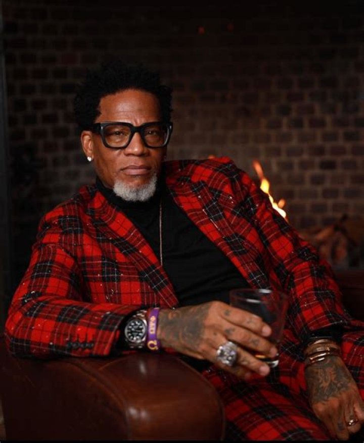How Much Is D.L. Hughley Worth? A Deep Dive Into His Wealth and Career