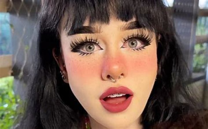 Lara Rose Birch: The Rising Star of the Digital World