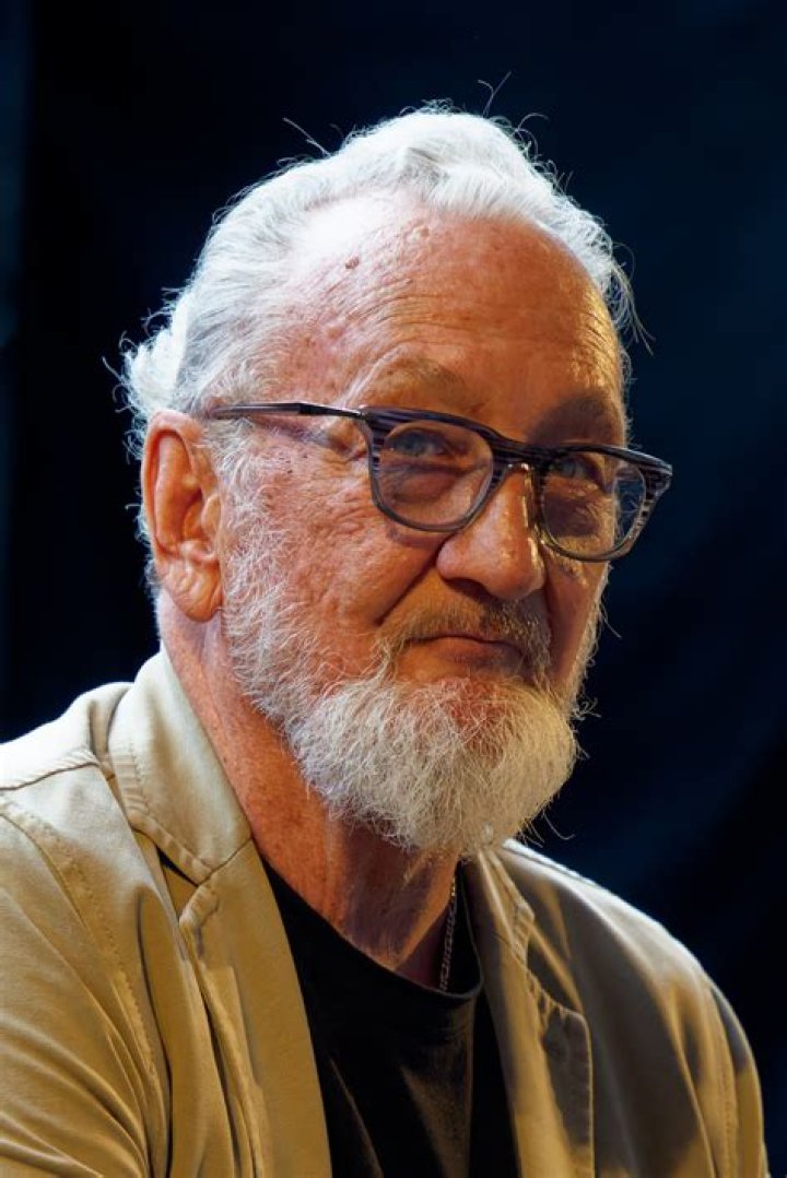 Unveiling Robert Englund Net Worth: A Deep Dive into the Life of a Horror Icon