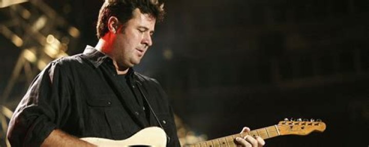 Exploring Vince Gill's Net Worth: A Deep Dive into the Country Music Star's Wealth